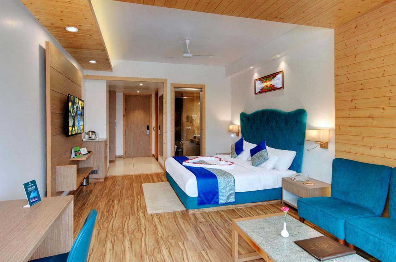 The Orchard Greens Resort - A Centrally Heated Property Manāli Buitenkant foto